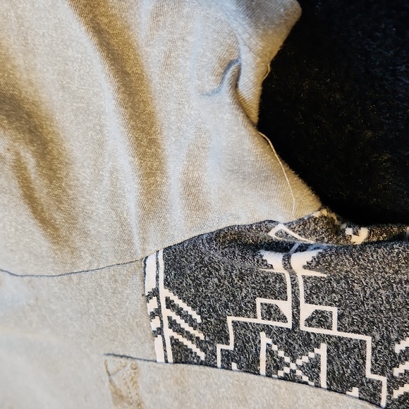 On the byas t-shirt - Picture 3 of 5